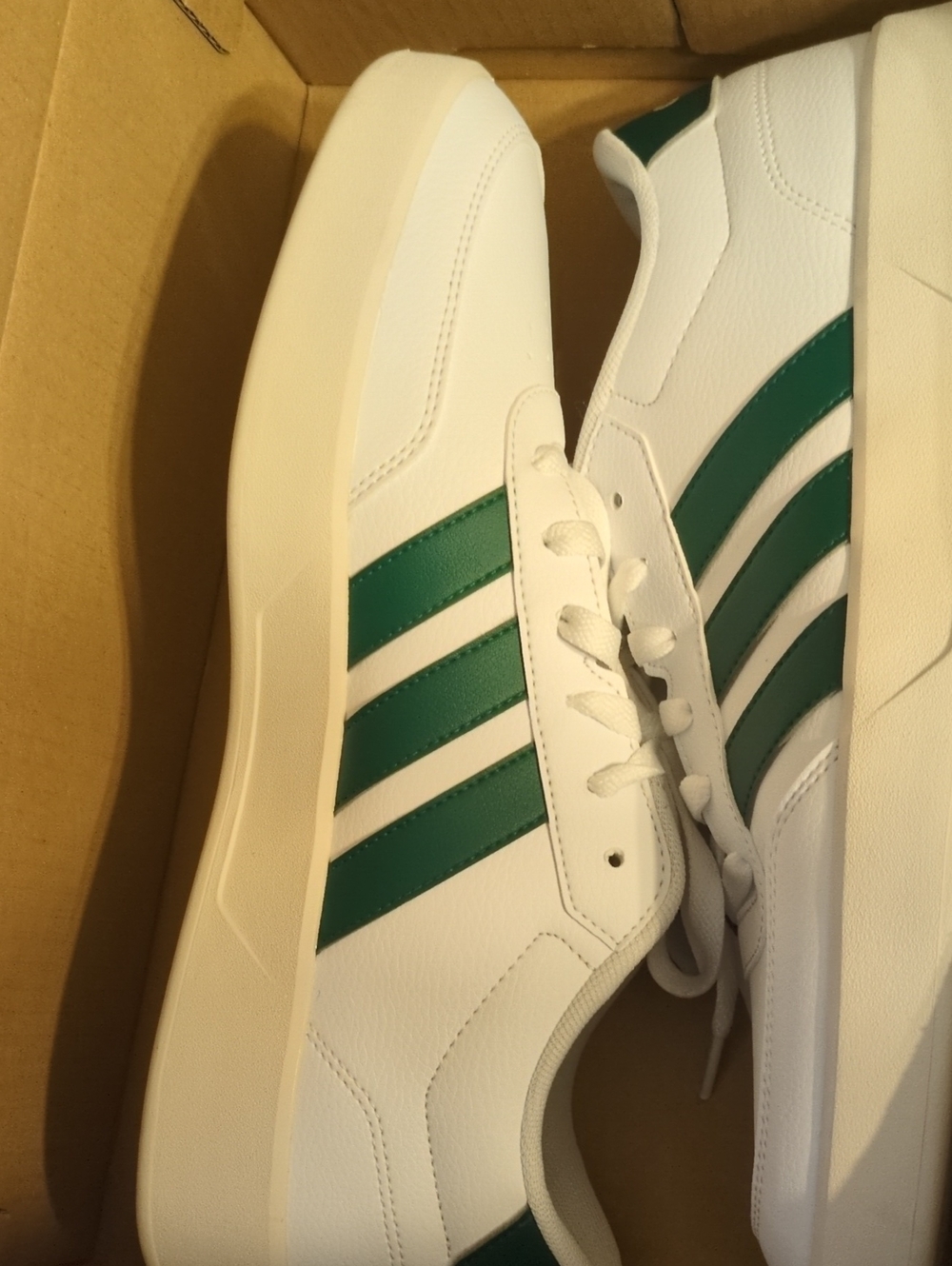 adidas White Low-Top Sneakers with Green Stripes Breaknet 3.0 Men's 11